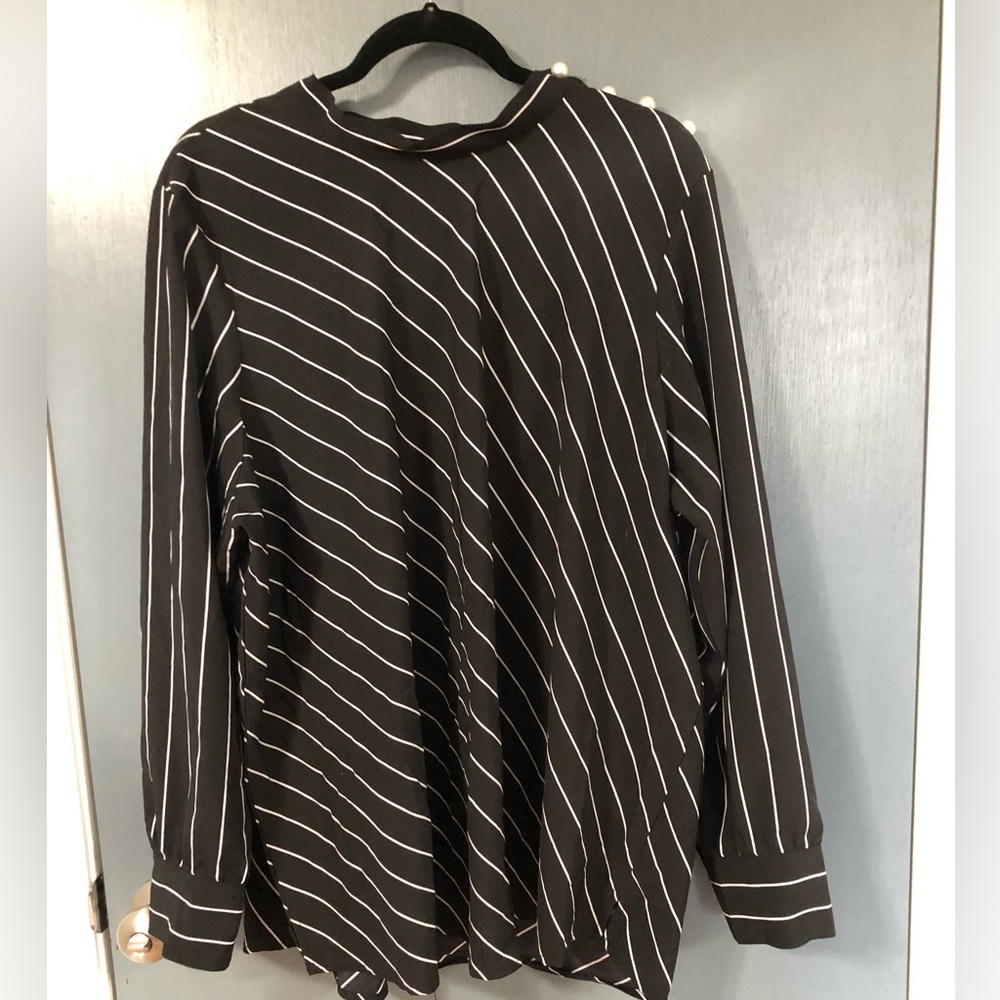 ELOQUII long sleeved blouse size 24